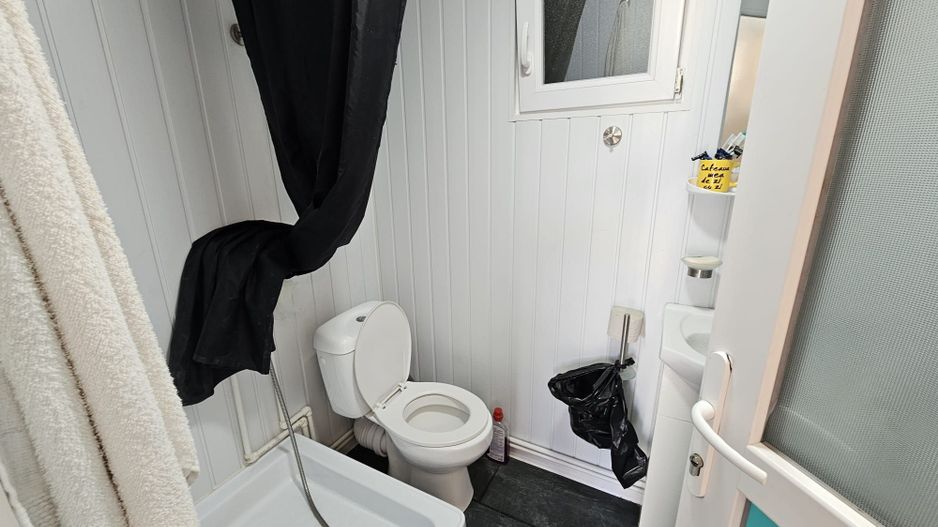 Proprietate deosebită de vânzare – Drăganu, Argeș - Poză 5