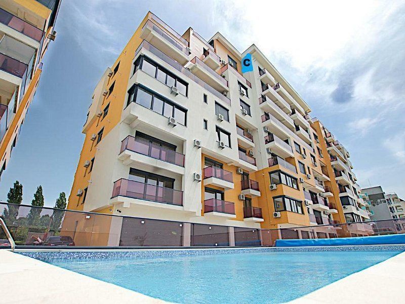 Apartament 2 camere Vila Sophia 1 - Vedere frontala la lac - - Poză 1