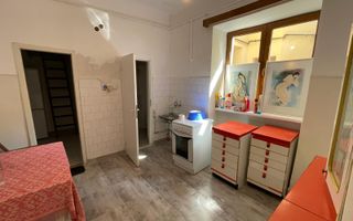 Casă 3 camere, Mihail  Kogalniceanu, Zona Ultracentrală, Curte 240 mp - Poză 9