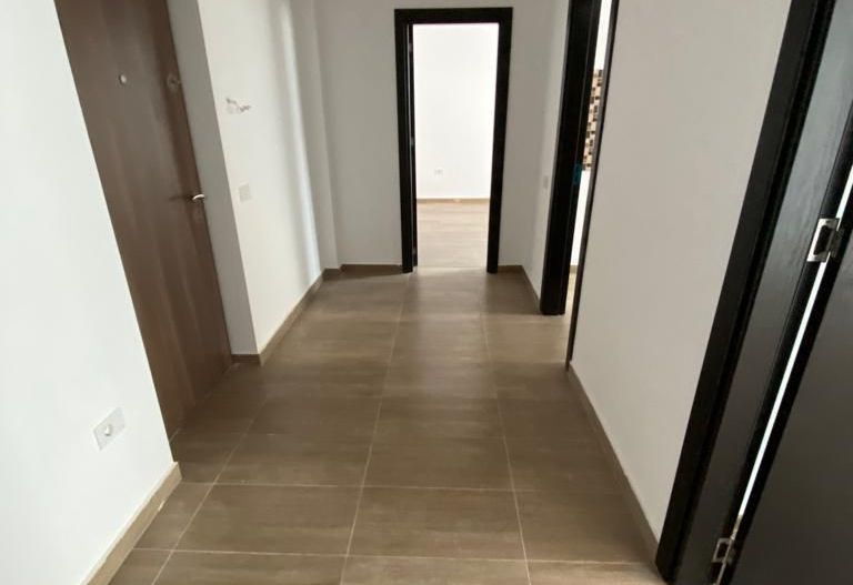 Apartament tip garsoniera o camera, vedere mixta,etaj 1,aproape metrou - Poză 5