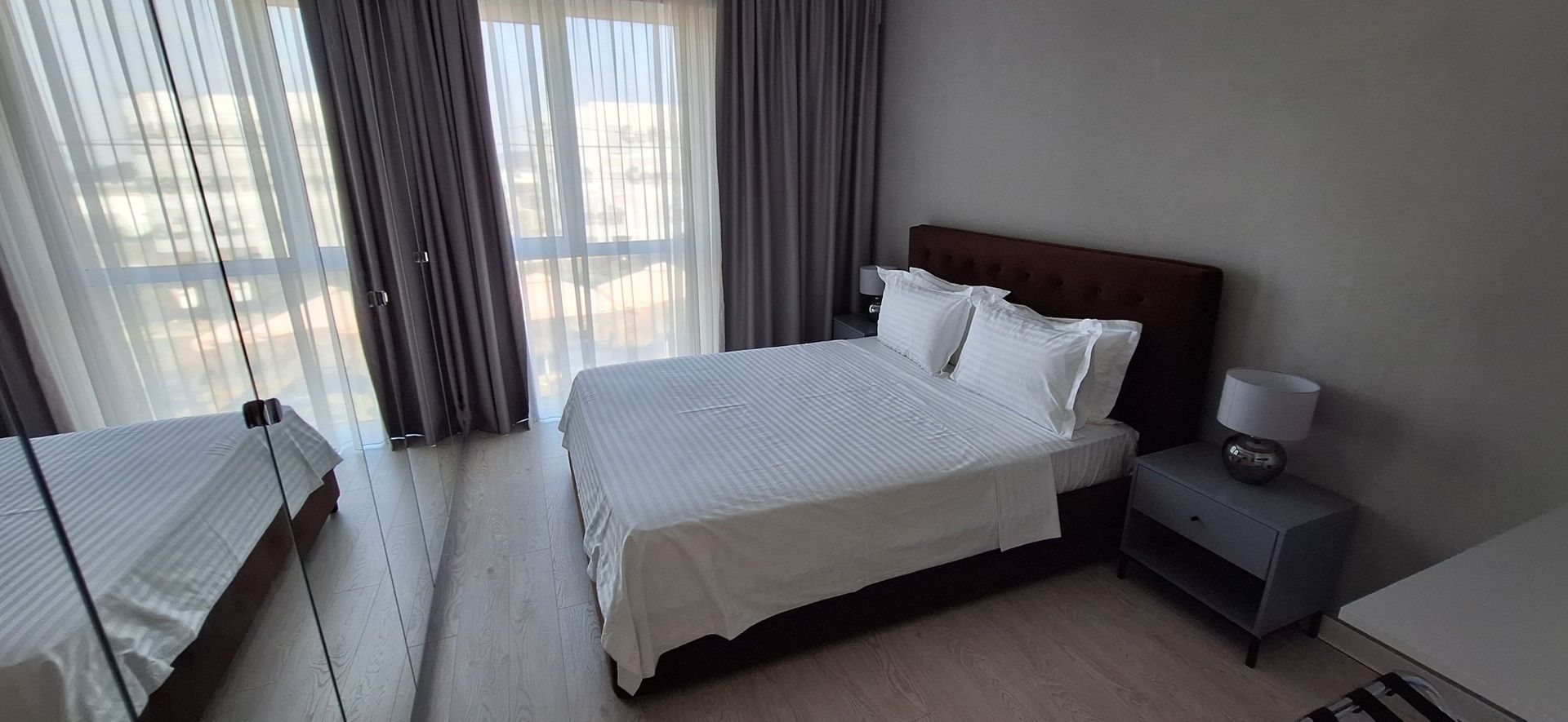 Apartament mobilat si utilat cu 2 locuri de parcare - Poză 8