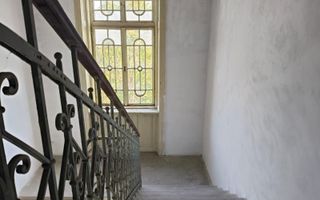 VÂNZARE/SCHIMB CU TEREN  - Clădire interbelică, centru oraș Siret - Poză 18