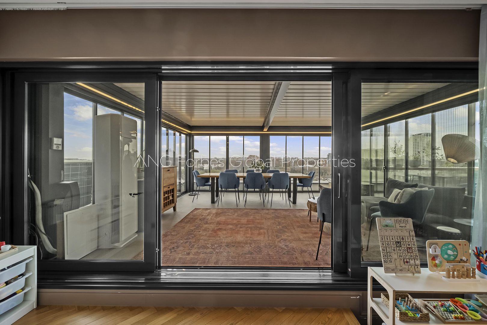 The Panoramic Signature: A Lifestyle Penthouse in Floreasca's Prime Waterfront - Poză 5