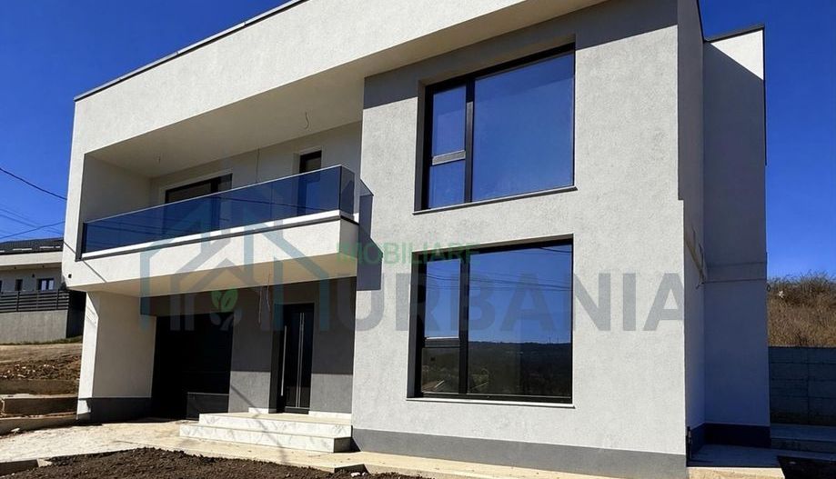 Vilă nouă în Barnova, 216 mp utili, 4 dormitoare, 4 băi, garaj, teren 700 mp - Poză 1