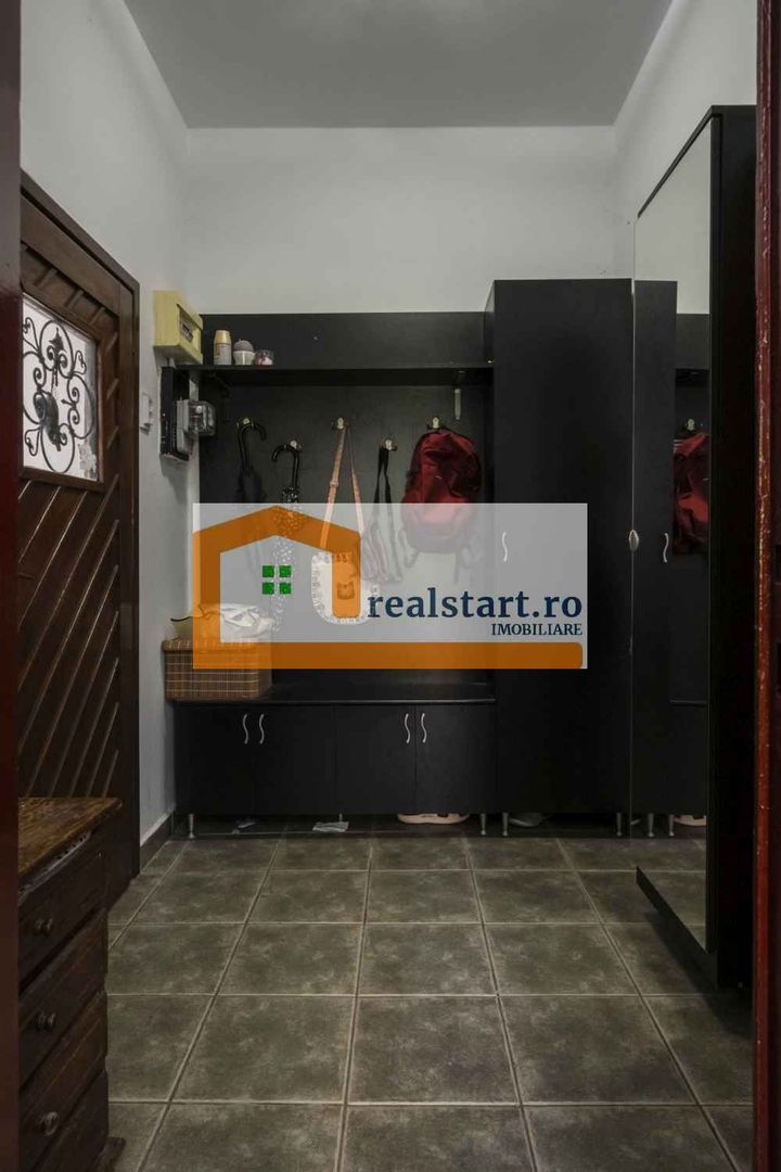 Langa Metrou, curte proprie 200mp, Garaj, 3 camere, centrala, pet friendly - Poză 16