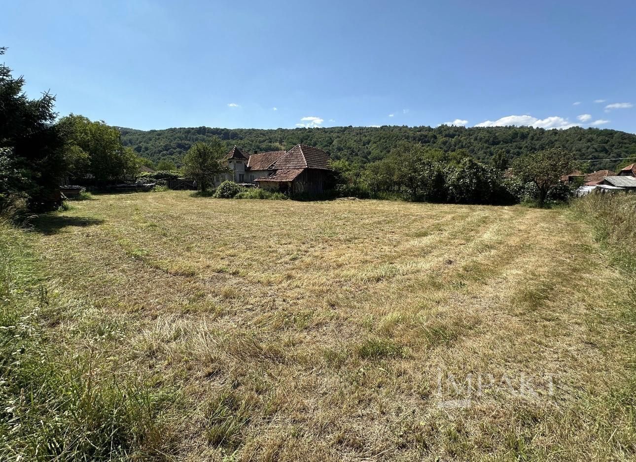 Teren cu casa veche in centrul localiatii Valea Draganului! - Poză 4