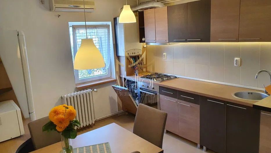 Apartament spatios, 3 camere decomandate Grigorescu - Poză 1