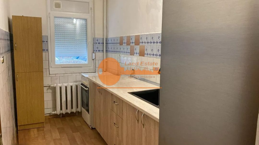 Garsoniera Crangasi - 8 minute de Metrou (Bloc Reabilitat) - Poză 3