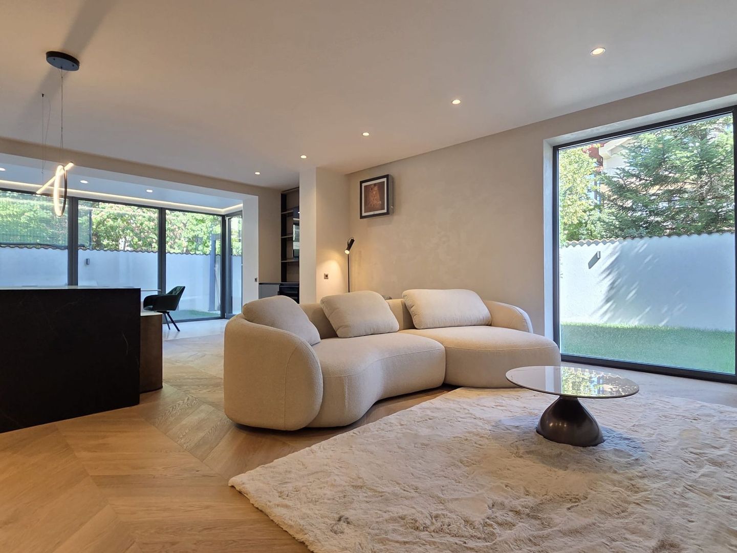Rent I 4 room apartment I Iancu Nicolae I Garden I Pool - Poză 3
