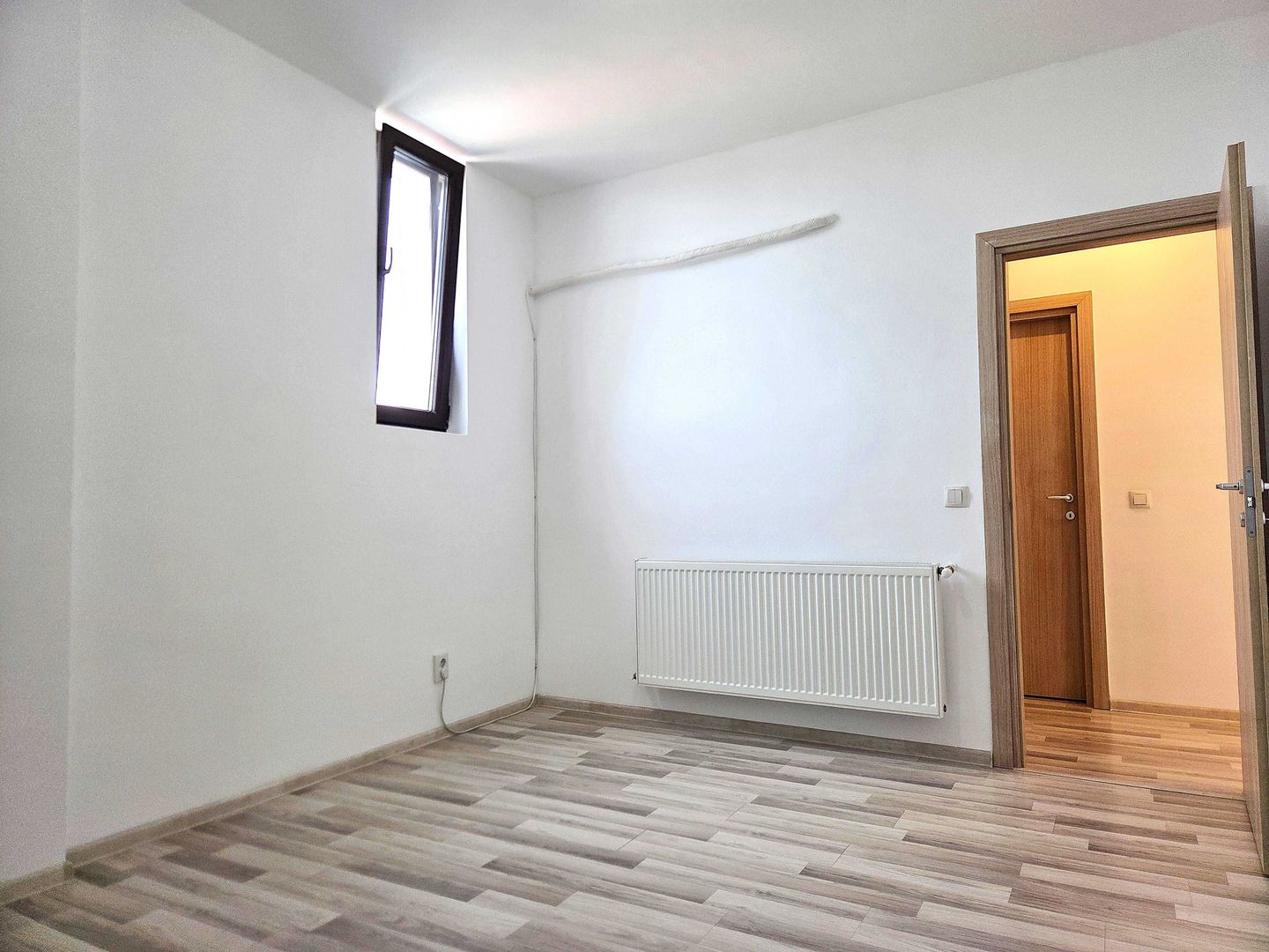 Apartament 3 camere de vânzare Gorjului - Poză 4