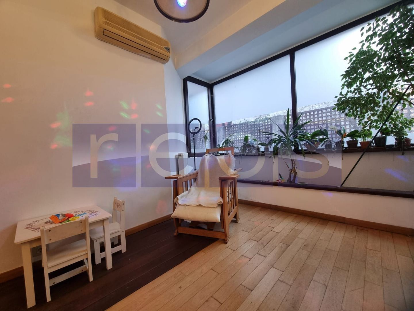 VANZARE- 9- CAMERE (S+P)- VILA -COTROCENI - Poză 22