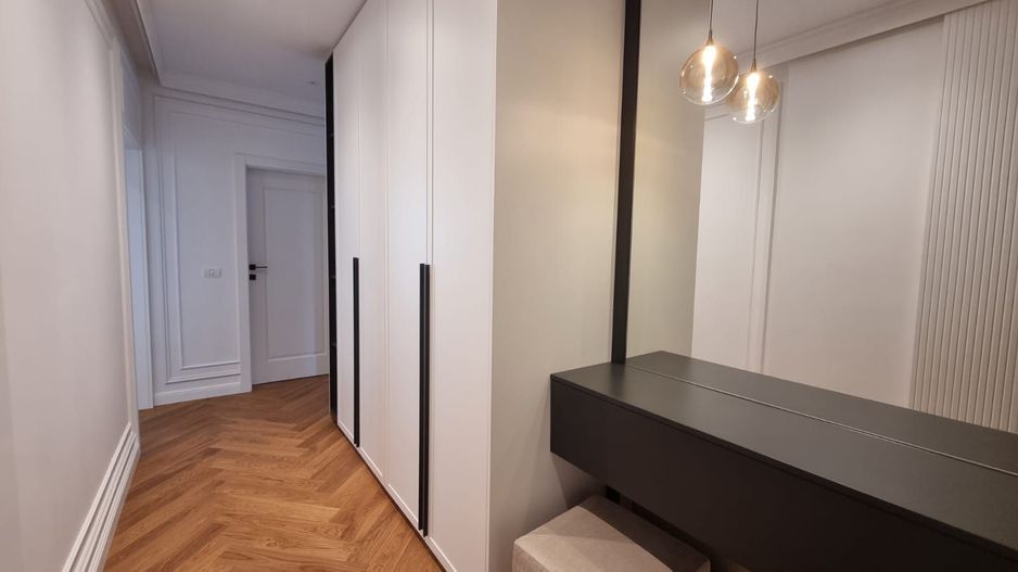 Locație Rară! 3 Camere High-End cu Vedere Spre Parcul Copiilor - Poză 15