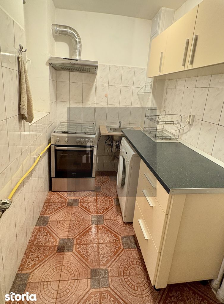 2 camere decomandat - Strada Reșița /  Huedin - Poză 8