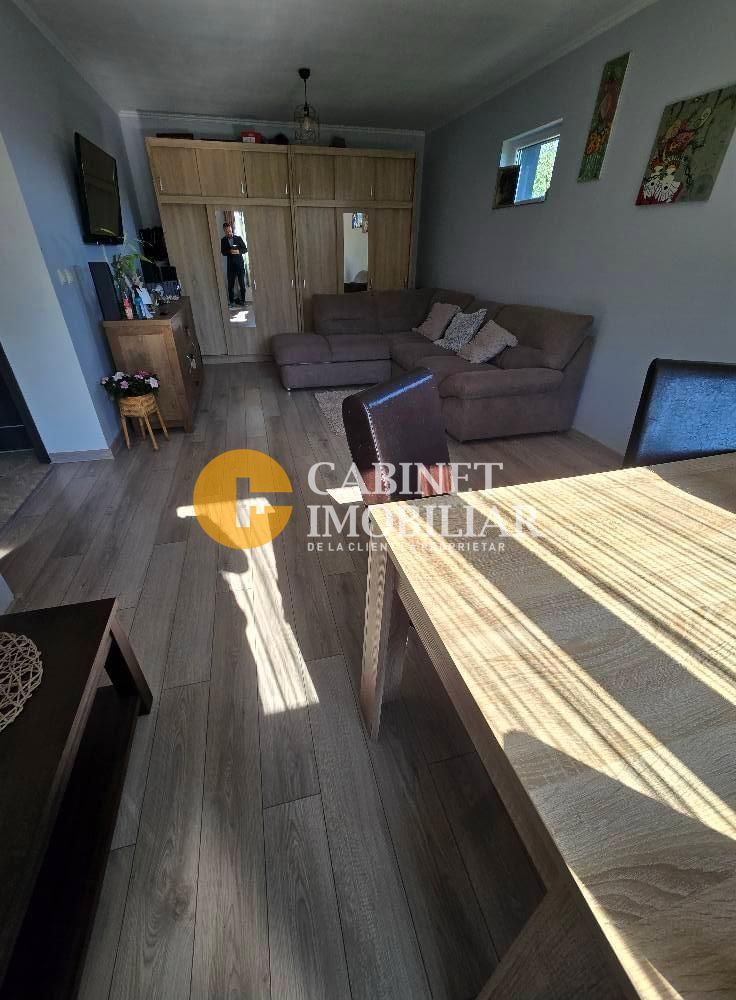 Casa tip duplex - constructie proprie - la asfalt - Poză 15