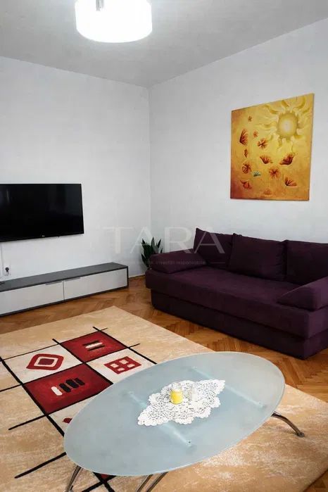 Apartament cu 2 camere, curte și parcare, zonă centrală, Cluj-Napoca. - Poză 2