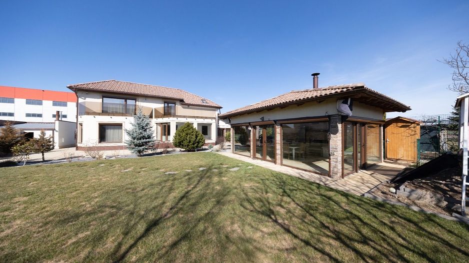 Casa 6 dormitoare+4 bai -1500 mp teren-Sacele - Poză 58