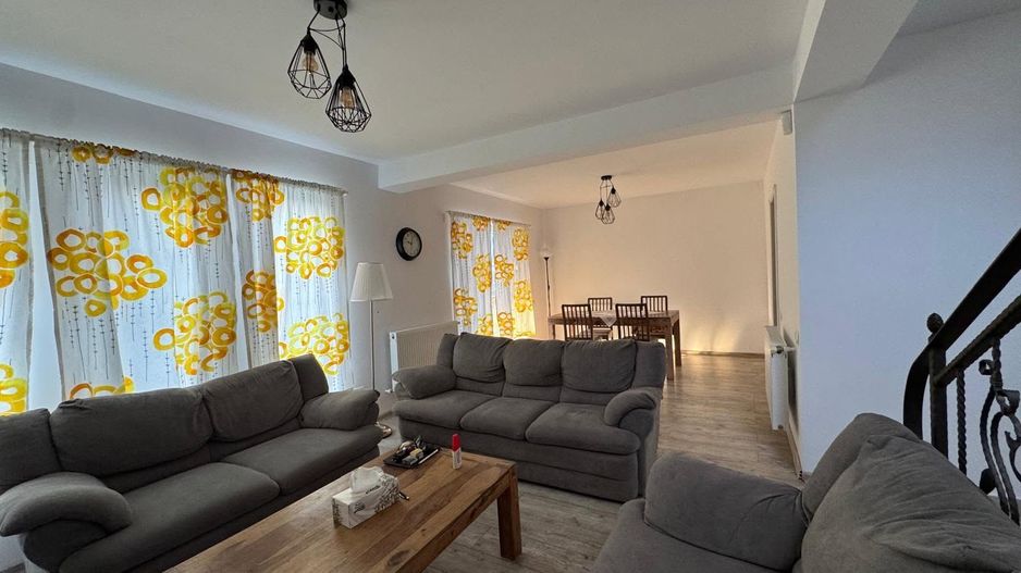 Vând casă lângă lacul Crevedia, complet mobilată și utilată, plus magazie - Poză 5