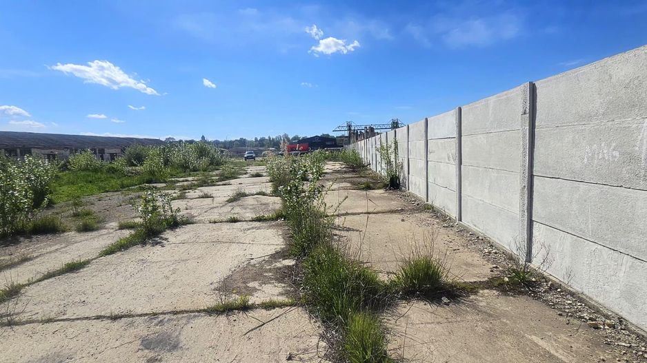 De inchiriat – Teren intravilan 2.077 mp – zona Calea Prutului - Poză 2