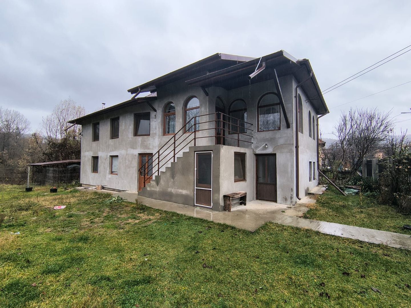 Casa de vânzare în Malu cu Flori- liniște, natura și aer curat! - Poză 2