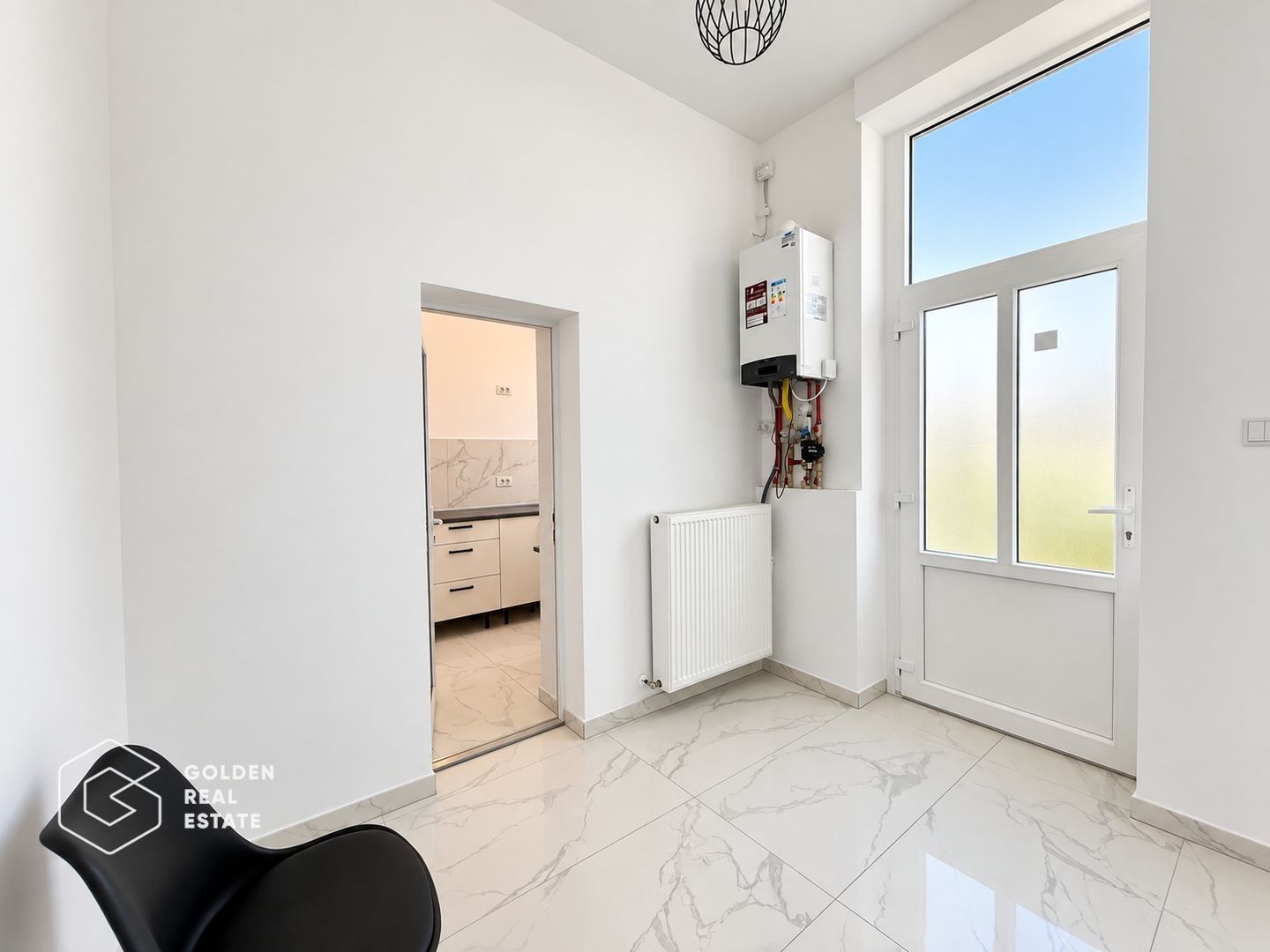 Apartament 2 camere, recent renovat, etaj 1, Bulevardul Revolutiei — fotografia 1