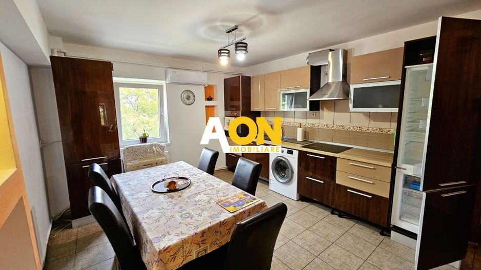 Apartament 3 camere decomandat, etaj 2, ultracentral, zona Primarie - Poză 2