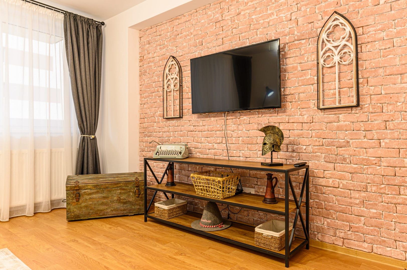 Cartier URBAN, lângă Mall Coresi, apartament 2 camere, mobilat, 550 euro - Poză 1