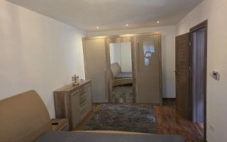 Triplex| 3 camere| Giroc| 1 camera goala| parter| ideal pentru o familie - Poză 2