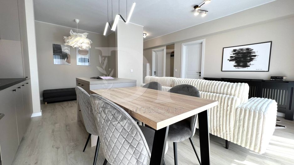 Apartament ultramodern / etaj intermediar / Zona Eroilor - Poză 12