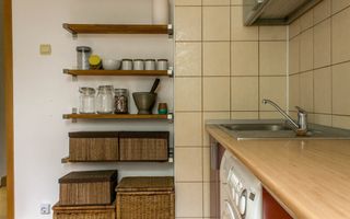 Apartament renovat cu 2 camere langa metrou de închiriat - Poză 17