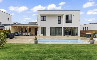 Vila eleganta de vanzare | piscina si garaj dublu | Paradisul Verde - Poză 9