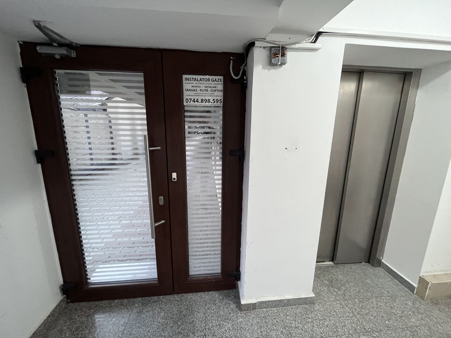 APARTAMENT 2 CAMERE DECOMANDAT BLOC NOU DEZROBIRII - Poză 9