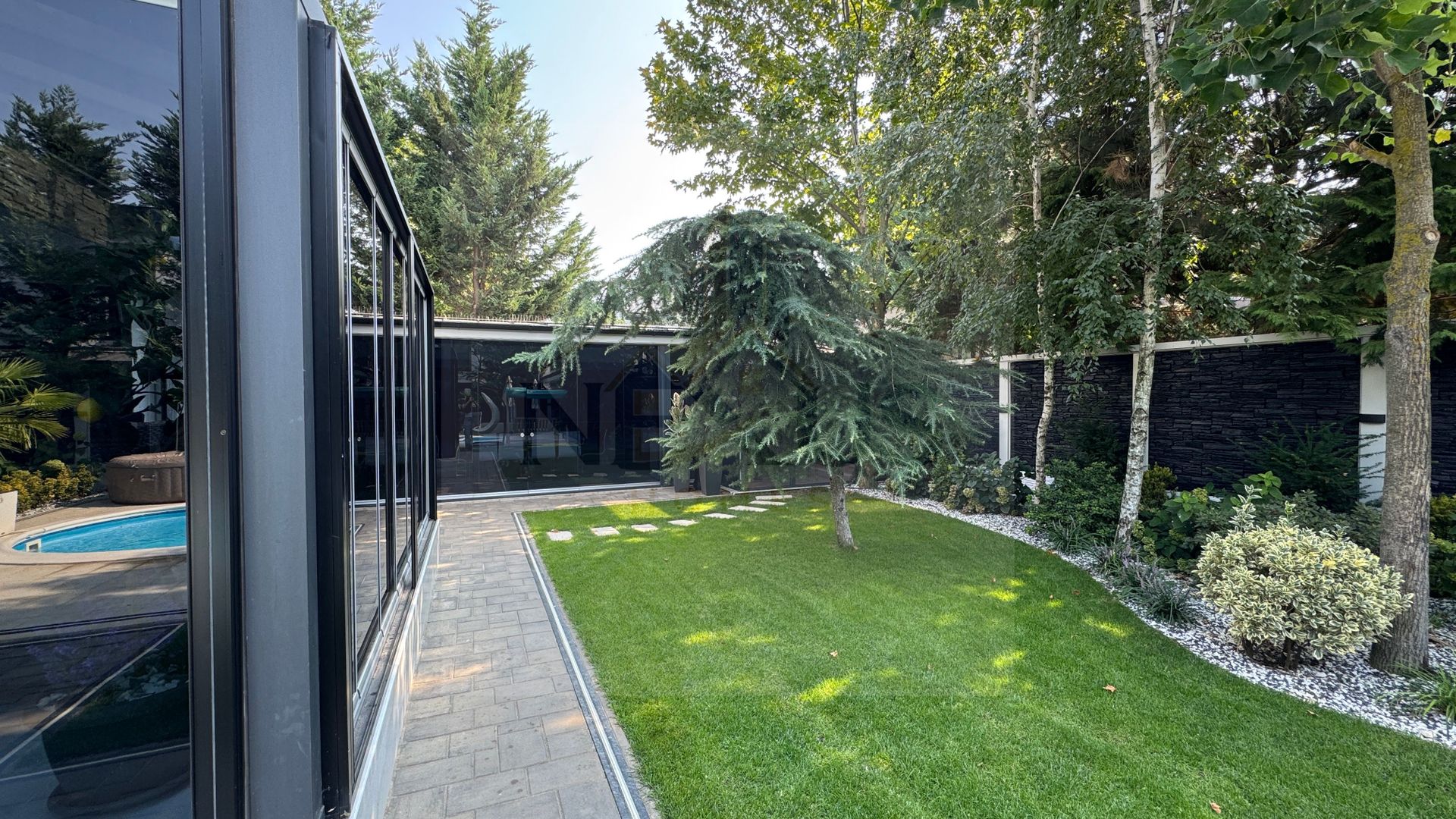 Casa Visurilor Tale în Comuna Berceni | 6 Camere | Finisaje Premium - Poză 39