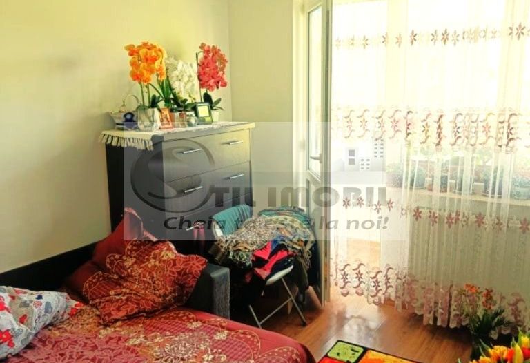 Ap 3 camere, decomandat - Podul de Piatra - 107.000 Euro - Poză 6