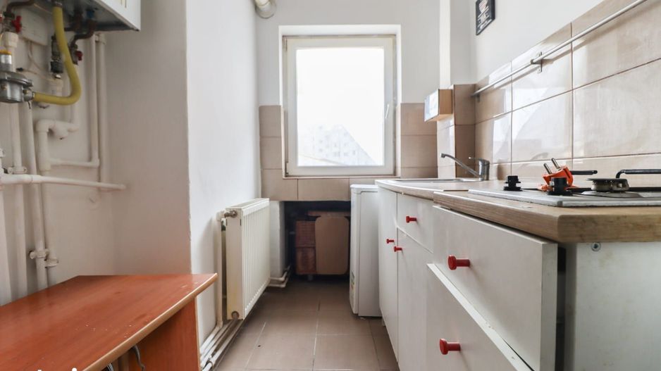 Apartament cu 3 camere, la 2 minute de metrou Piața Muncii - Poză 8
