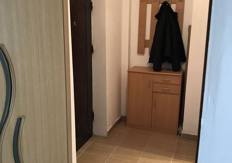 Garsoniera 2 minute de metrou Brancoveanu - Poză 3