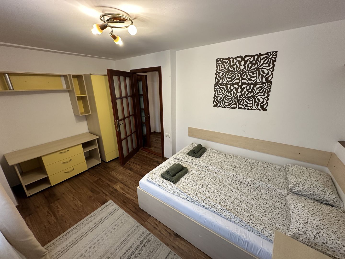Apartament cu 3 camere în zona P-ta Unirii - Poză 12