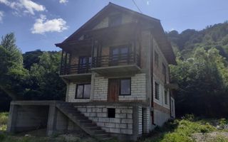 VILA 8 CAMERE, TEREN 5000 MP CAMPULUNG, APA SARATA - Poză 9