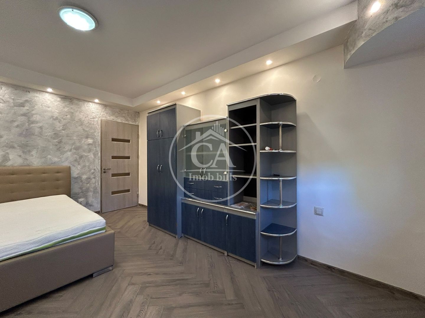 Apartament cu 2 camere de vanzare in zona Rogerius, Oradea - Poză 2