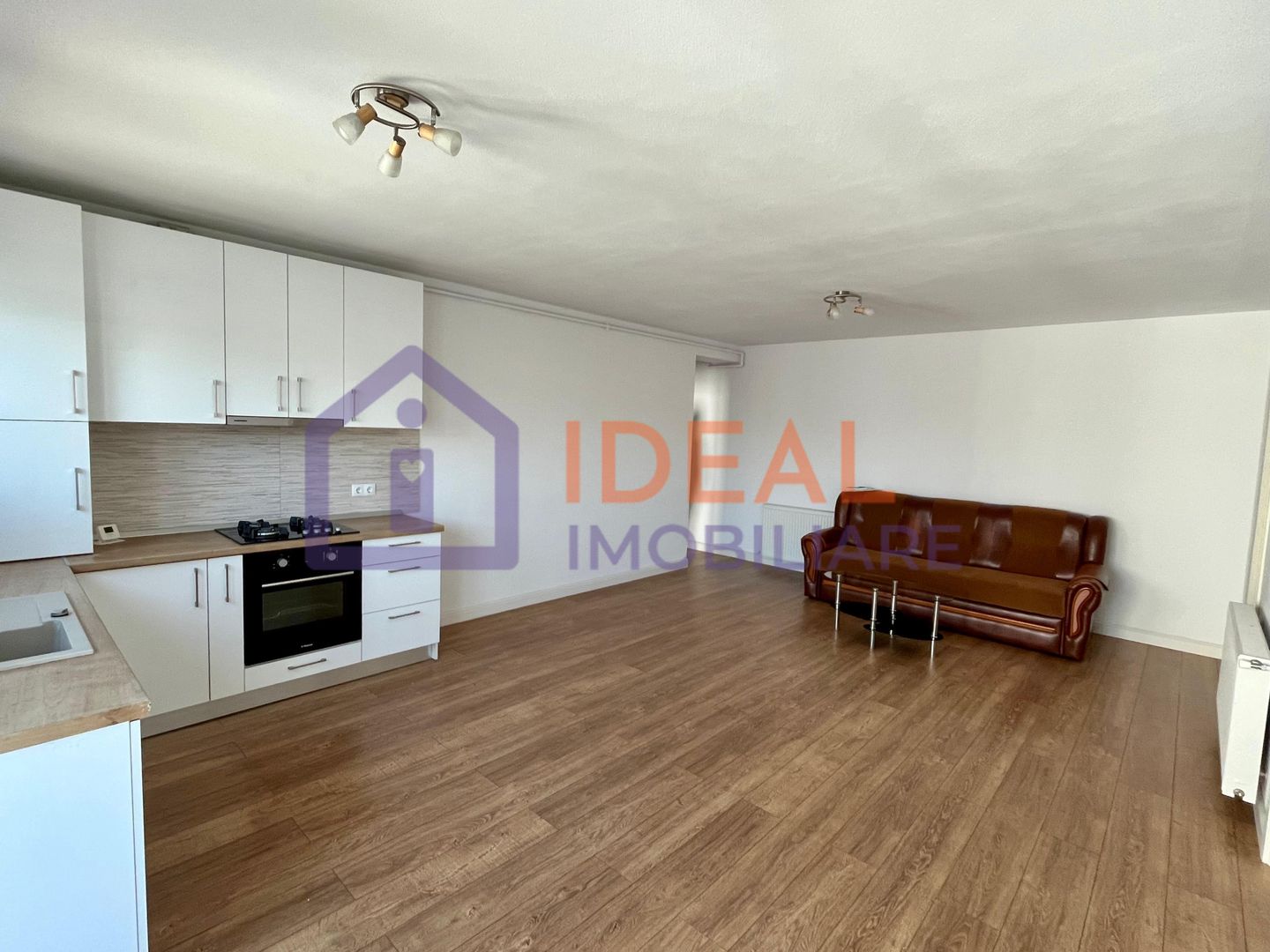 Apartament cu 3 camere si doua balcoane – Cartierul Arhitectilor - Poză 1