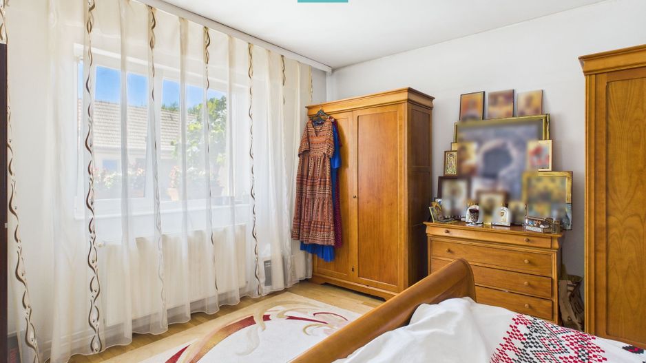 Casă cu 2 corpuri independente în Aradul Nou - Poză 10