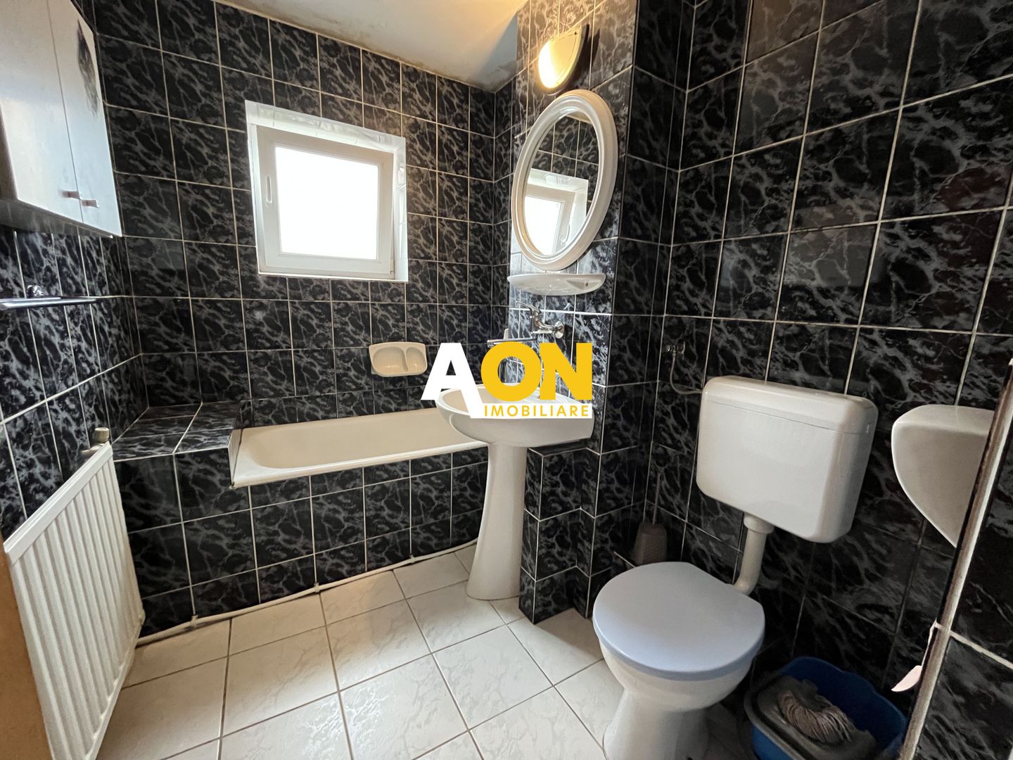 Apartament cu 3 Camere, Etaj Intermediar, Zona Cetate - Poză 5
