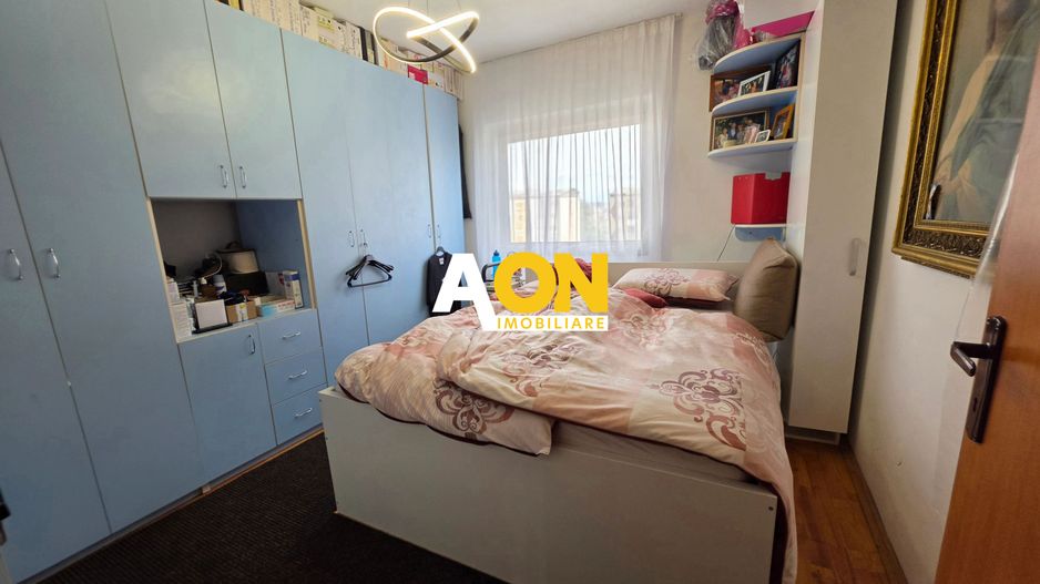 Apartament 4 Camere, 2 Bai, Etaj 3, Zona Cetate - Poză 3