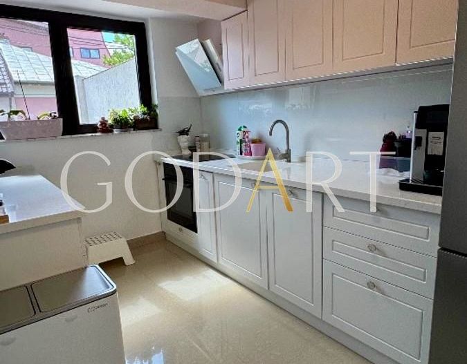 Vila individuala |  Domenii | Renovata - Poză 4