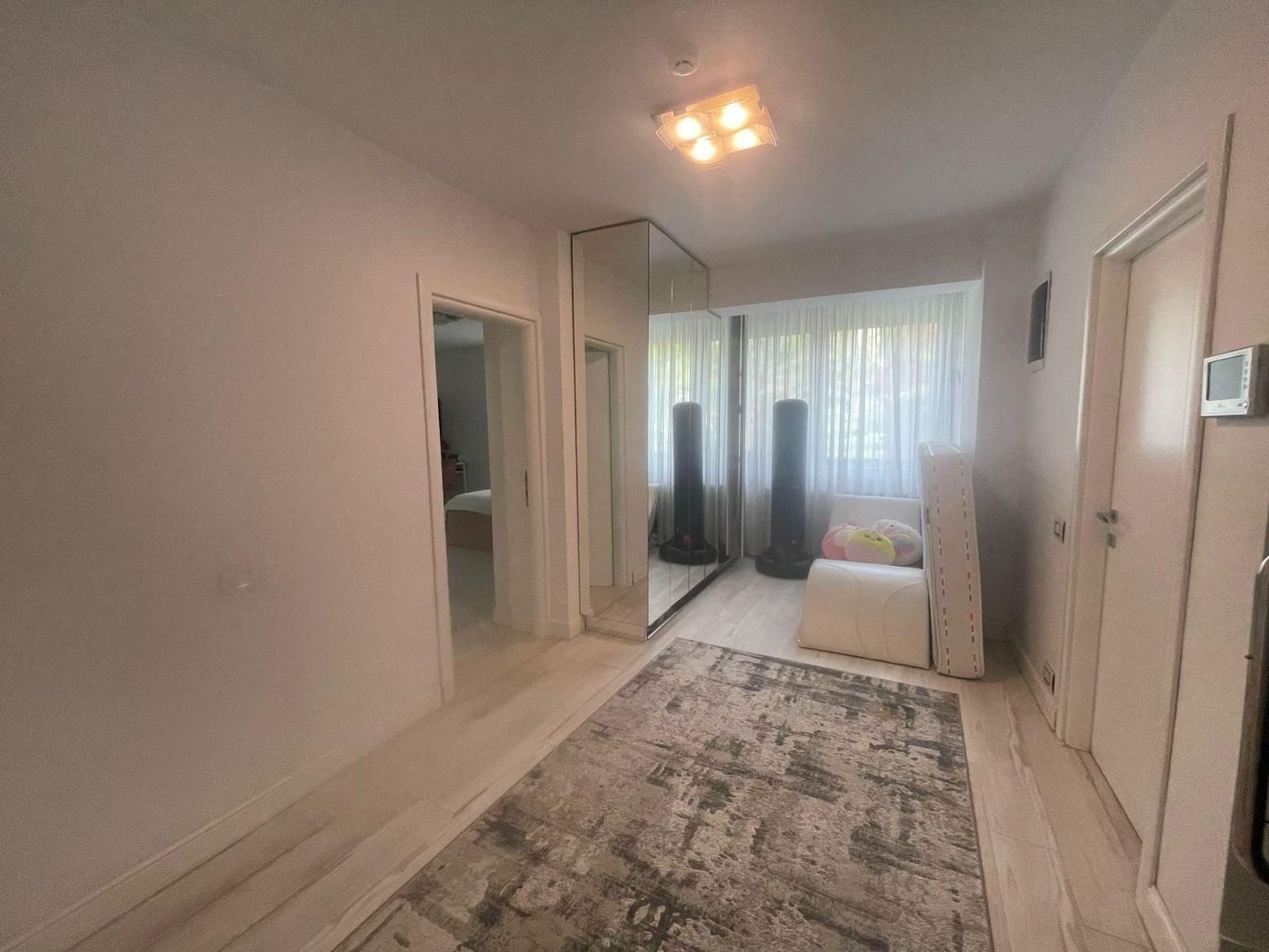 Vila de inchiariat in Herastrau \ Villas Rent in Herastrau area. - Poză 18