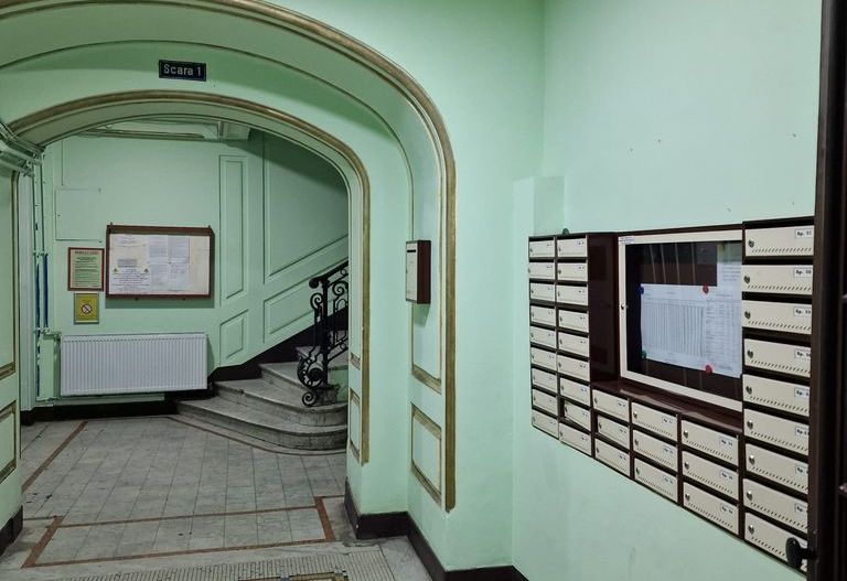 Apartament 2 camere Calea Victoriei, 60 mp, centrală proprie, 5 balcoane - Poză 3