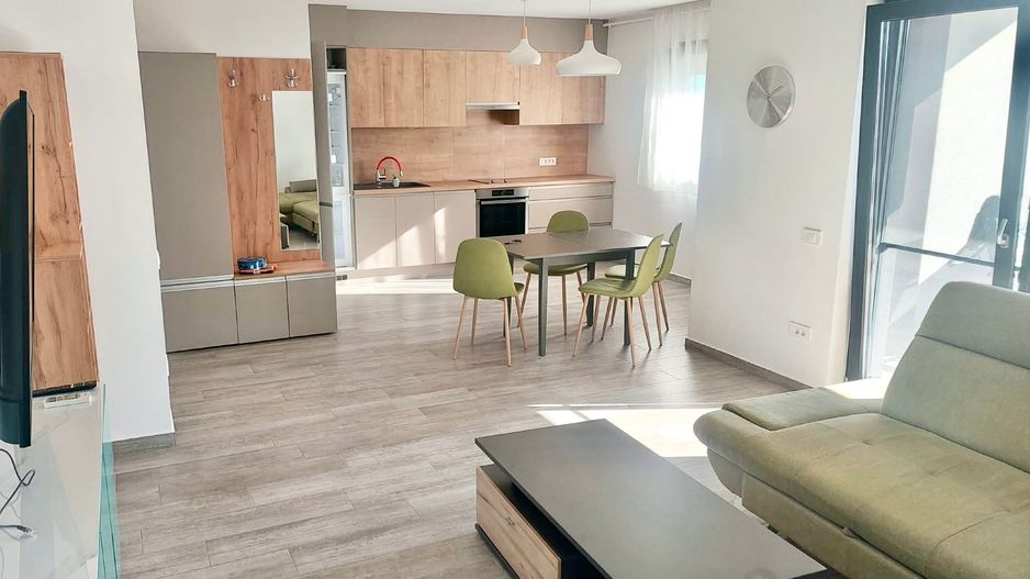 Apartament cu 2 camere primitor si modern echipat, zona Dumbrăvița - Kaufland - Poză 1