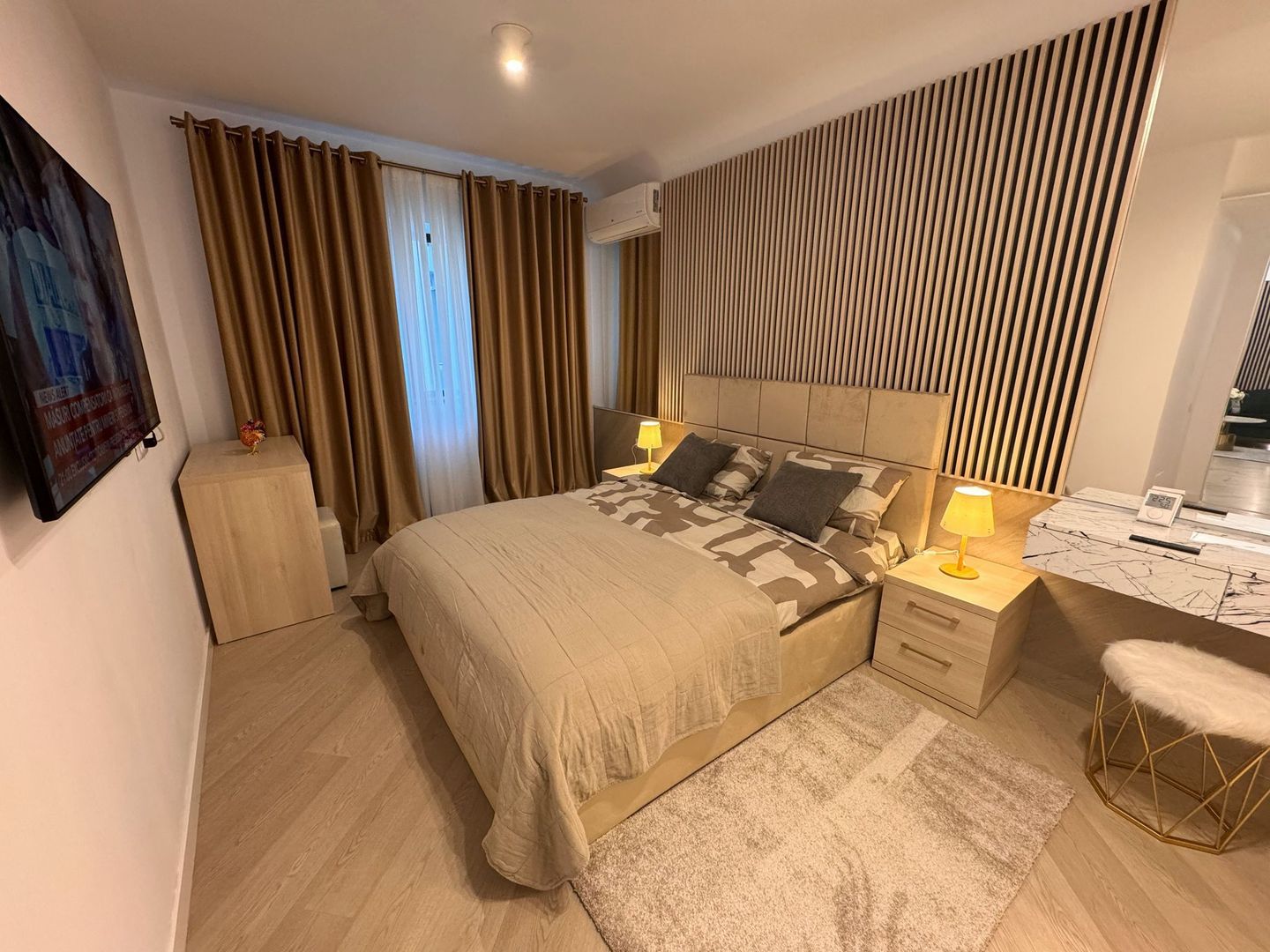 INCHIRIERE 3 CAMERE I CORTINA NORTH - Poză 8