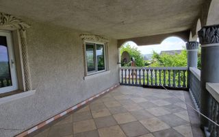SE VINDE -proprietate cu posibilitati multiple în Fălticeni - Poză 16