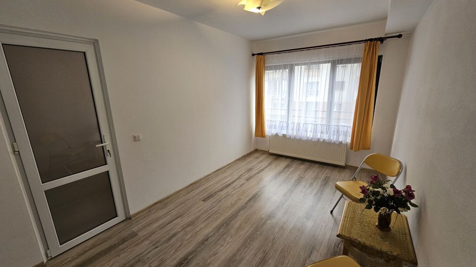 BRASADAS vinde ap Nou cu 2 cam etaj 2/4 in Carpați 2. - Poză 7