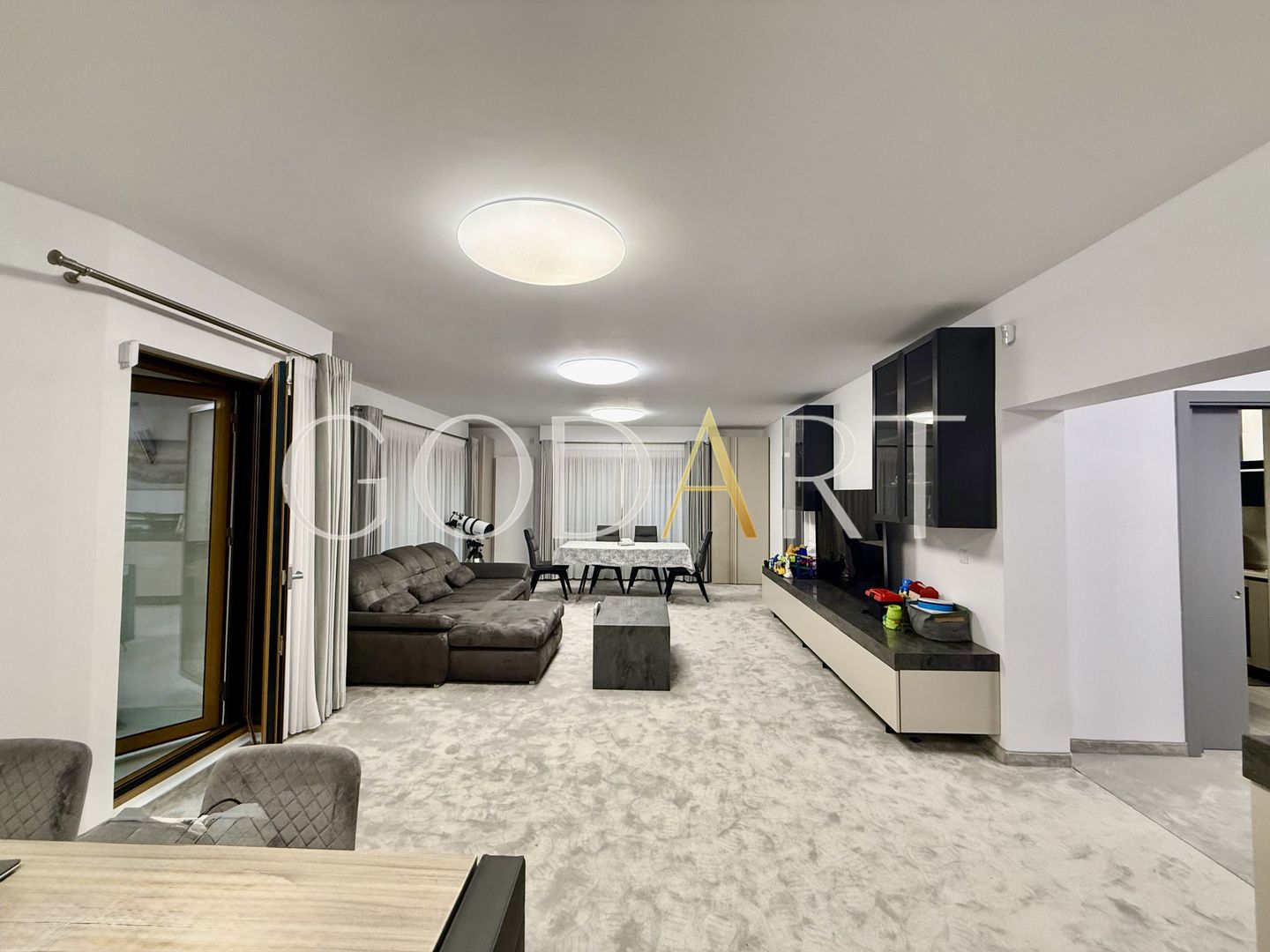 APARTAMENT DE PRESTIGIU | 4 CAMERE | PRIMAVERII - Poză 3